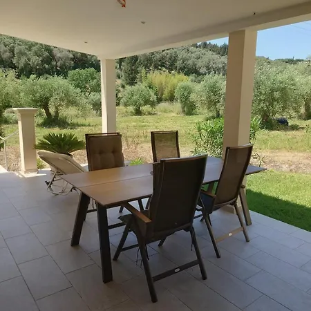 Apartament Athena *
