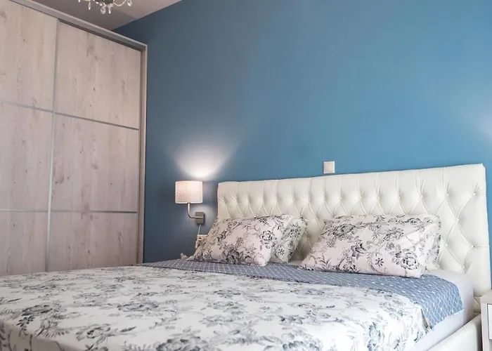 Athena Apartman *