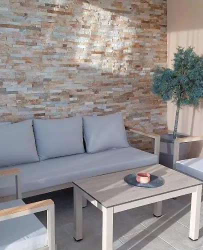 Athena Apartman Vitaládesz